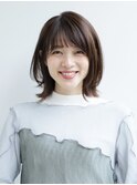 レイヤーボブ　くびれヘア　ベージュカラー　透明感カラー　酸熱