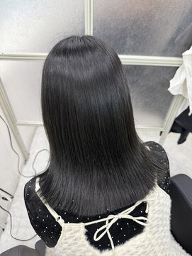 マーシュ 梅田(marshu) MAHOこだわりの梅雨に負けない艶髪ストレート♪
