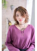 長めバングのゆれるタイトミディ