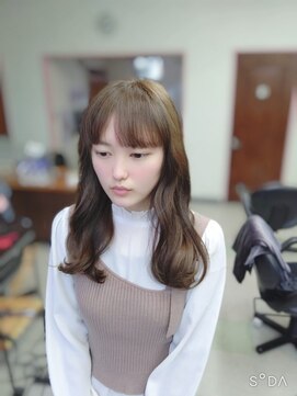 ウィット アンド ラファム Wit &La Famme 派手にならない巻き髪を清楚に。