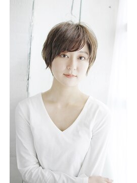 フォーハウス プラスエヌ(FOURHAUS +n) 20代30代40代　ラクしてキレイ・大人ショート【草津】