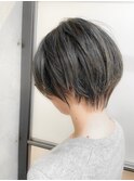 ショートボブ