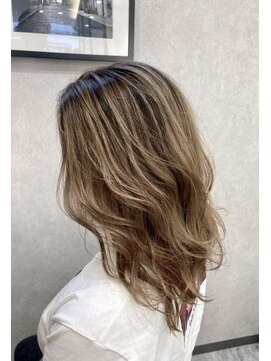 アーサス ヘアー デザイン 那覇おもろまち店(Ursus hair Design by HEADLIGHT) 夏カラー☆シャドールーツハイライト×シルバーベージュ