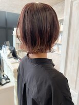 キャアリー(Caary)&nbsp;福山市ハイライトカラー人気Caary ショートボブ　外ハネボブ