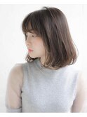 ふんわり内巻きヘア