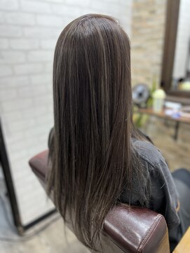 アトリエナガノ(atelier nagano) ニュアンスカラー/センターパート/ツヤ髪スタイル/ブルージュ