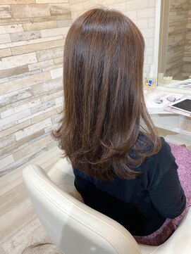 マーリャヘアー(mallia hair) セミロングレイヤー