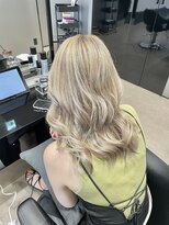 エス 天満扇町(esu)&nbsp;ホワイトミルクティーベージュ