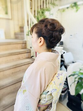 美容室 ティンカーベル キレイめアップ