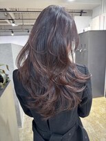 メリー オオサカ(Merly Osaka)&nbsp;超オシャレで上品な後ろ姿！海外レイヤースタイル！