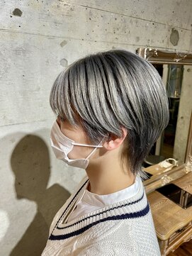 ミーツ バイ カシェート 武蔵藤沢店(meets by cachette) シルバーアッシュ/マッシュウルフ/ブリーチ