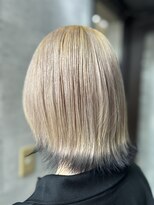 トムキャット(TOM CAT) ホワイトベージュ×エンドカラー