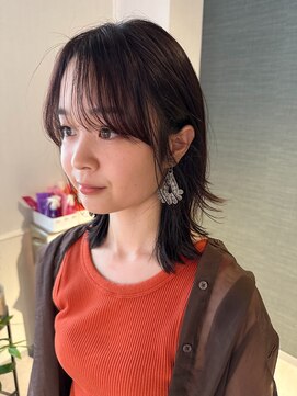 アム(amu) 酸性ストレート/くびれヘア/ミディアムレイヤー/ピンクブラウン