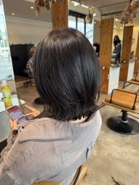 トテ(tote.) 大人可愛い外ハネくびれボブ韓国風レイヤーカット
