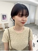 耳かけ丸みショートヘア