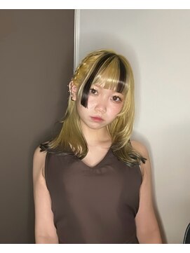 ヘアープラスヘッドスパ エン(Hair + Head spa en) 顔周りレイヤ－外ハネスタイル