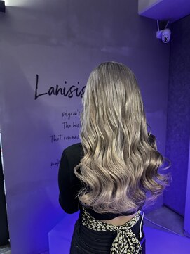 ラニシス ヘアー(Lanisis Hair) シルバーグラデーション