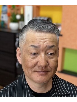 ピシャッとニ代目銀二郎 シンサイ刈り