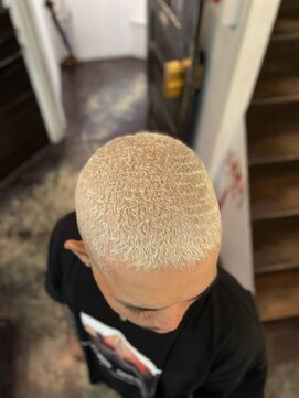 ビーバイエイトジェンツ(Bee by EIGHT GENTS) スペインカール/韓国マッシュ/スパイキーショート/南堀江