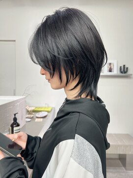 ステン(sten) シャギーウルフ×ダークな透明感カラー