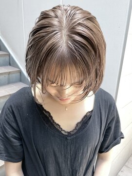 ケンジ 横浜(KENJE) ミルクティーベージュ/ダブルカラー/ショートヘア