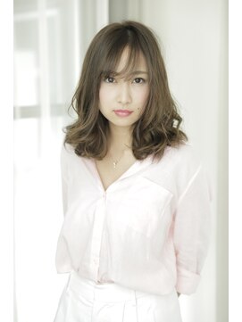 ルルディ バイ アフロディーテ銀座(luludi by APHRODITE) ミディアム/デザインカラー/シルキーベージュ/斜めバング/銀座