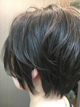 クシュル (CUSHUR) ボブ