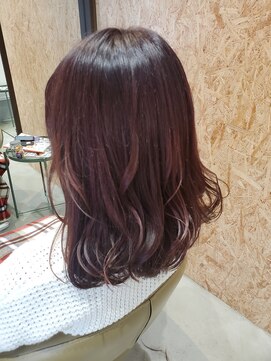 ミューテ(Mu-te) ラベンダーピンクで、華やかな魅せカラー