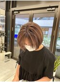 脱白髪染めハイライトカラー白髪活かし大人かわいいショートボブ