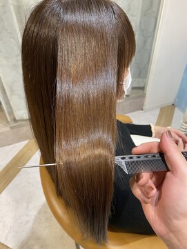 ロンドルーチェ 心斎橋(Lond luce) ダークアッシュ/ミディアムレイヤーカット［髪質改善/縮毛矯正］