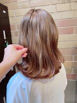 エルテ(ERTE)&nbsp;【ナチュラルなのにブリーチオンカラー】スタイル