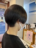 20代、30代大人かわいい前下がりマッシュショート！