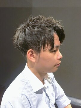 ビーダンディー(Bee dandy) ビジネスツーブロックショート ナチュラルパーマ アップバング