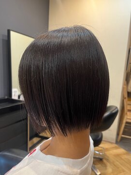 アルター(aL ter) タッセルボブ［黒髪/グレーベージュ/前髪パーマ］