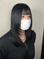 グラッド(GLAD.) ミディアムウルフロングウルフカット顔まわりレイヤーカット