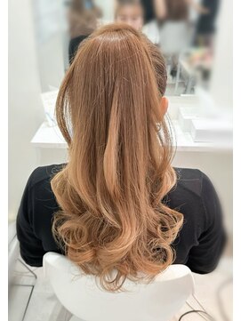 アメリ(AMELIE) 高めポニーテール