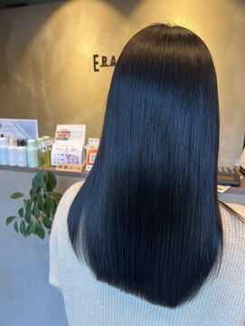 イーラヘアー(ERA HAIR) 髪質改善セミロングサラツヤ髪ストレートブラック手櫛が通る