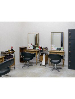 《LIVIN横須賀》ご新規様リタッチ、フル関係なく1800円！通常料金もリタッチ2800円！フル3500円！