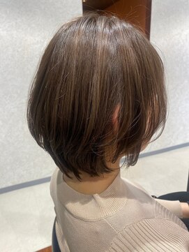 シャトン(chaton) 大人ショート/白髪ぼかし/