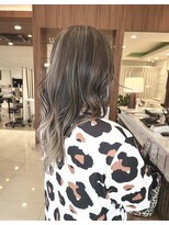 プラスリブ(Plus Lib) バレイヤージュ/milk tea Balayage