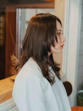 ヘアアンドリラクゼーション シャッセ(Hair&Relaxation SASE) ミディアムレイヤー