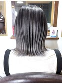 ホワイトシルバーバレイヤージュ×ブリーチ２回