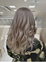 ケンジ 平塚ラスカ店(KENJE) ブリーチ2回ミルクティーベージュ