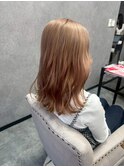 コーラルベージュ