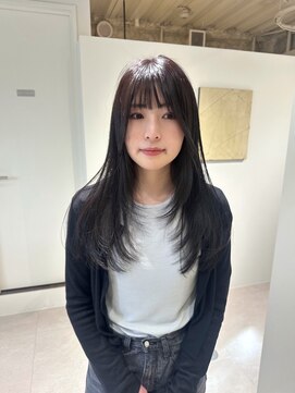 ユー セント(yew scent) レイヤーレイヤーカットレイヤースタイル顔まわりレイヤー