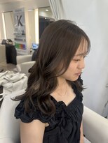 ルーウィン(LE WIN) 透明感オリーブカラー