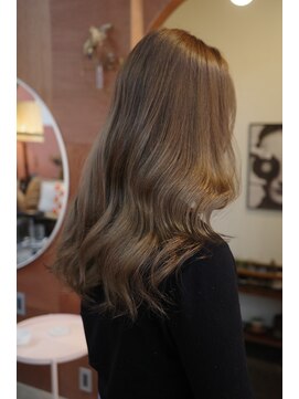 チャプター 問屋町(chapter) 髪質改善くびれミディアムミルクティーベージュ透明感ケアカラー