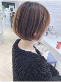 大人前下がりまとまる時短ショートボブ