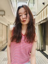 ヒュージ 三軒茶屋(huge)&nbsp;レイヤーカット/くせ毛風パーマ/オリーブベージュ/20代30代