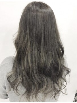 ブリーチ ラボ エーアイ 原宿店(BLEACH LABO Ai) ダークブルーアッシュカラー☆透明感ロング